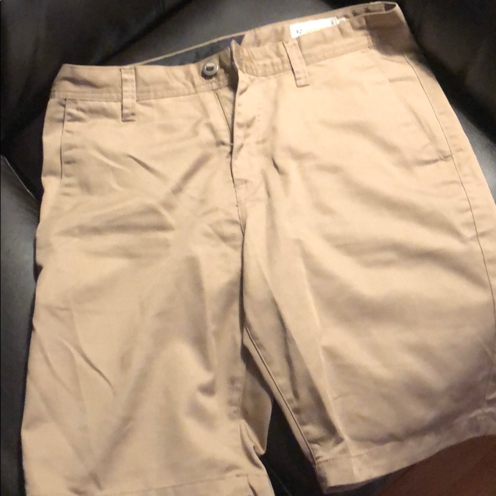 Volcom shorts